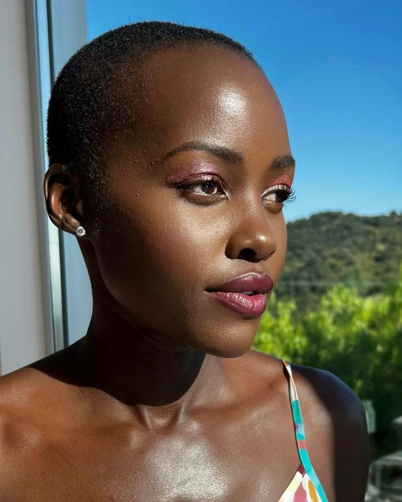 Lupita Nyong'o selfie