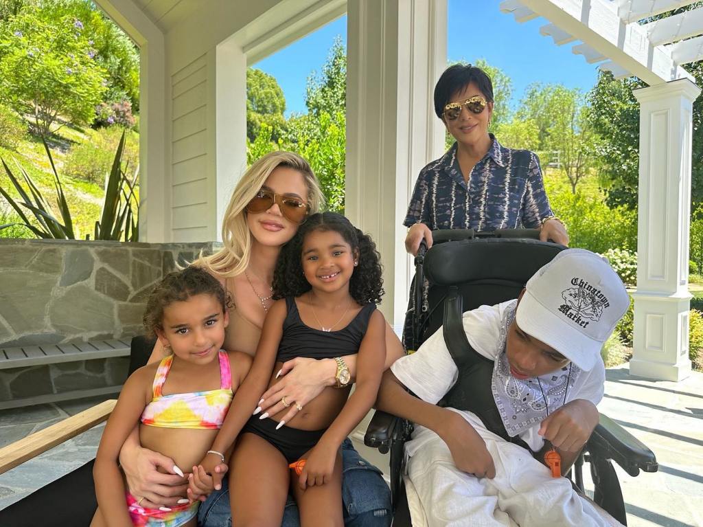 Khloe Kardashian and family